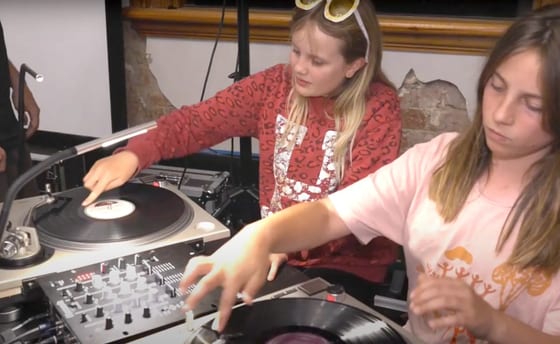 DJs Saskia Mitsak and Elke Jai